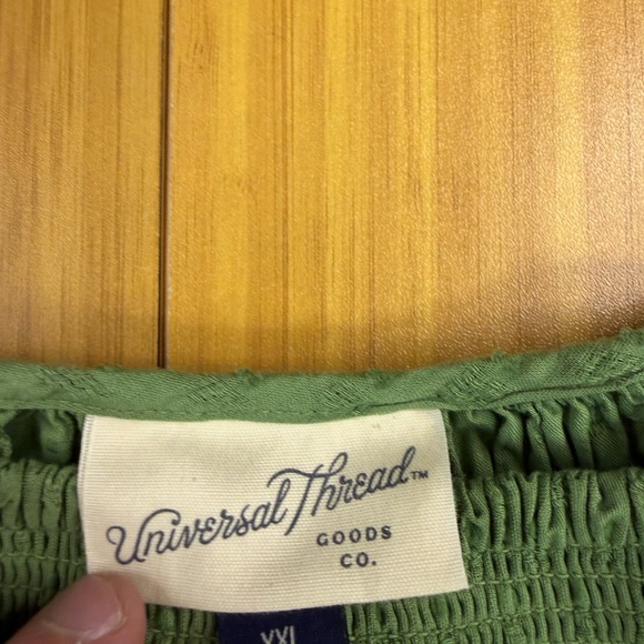 NWT Women's Universal Thread XXL Green Floral Puff Sleeve - Picture 6 of 7